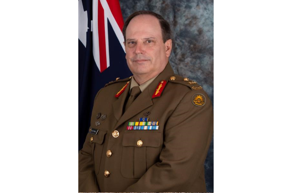 Official Defence portrait photograph of Major General David Thomae.