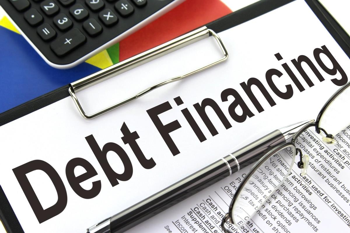 Debt Financing by Nick Youngson CC BY-SA 3.0