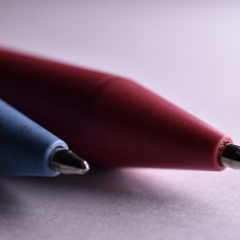 Blue and red pens only displaying nib ends