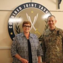 Minister for Defence Senator the Hon Marise Payne meets Commander Combined Joint Task Force – Operation Inherent Resolve Lieutenant General Sean MacFarland during a visit to Baghdad.